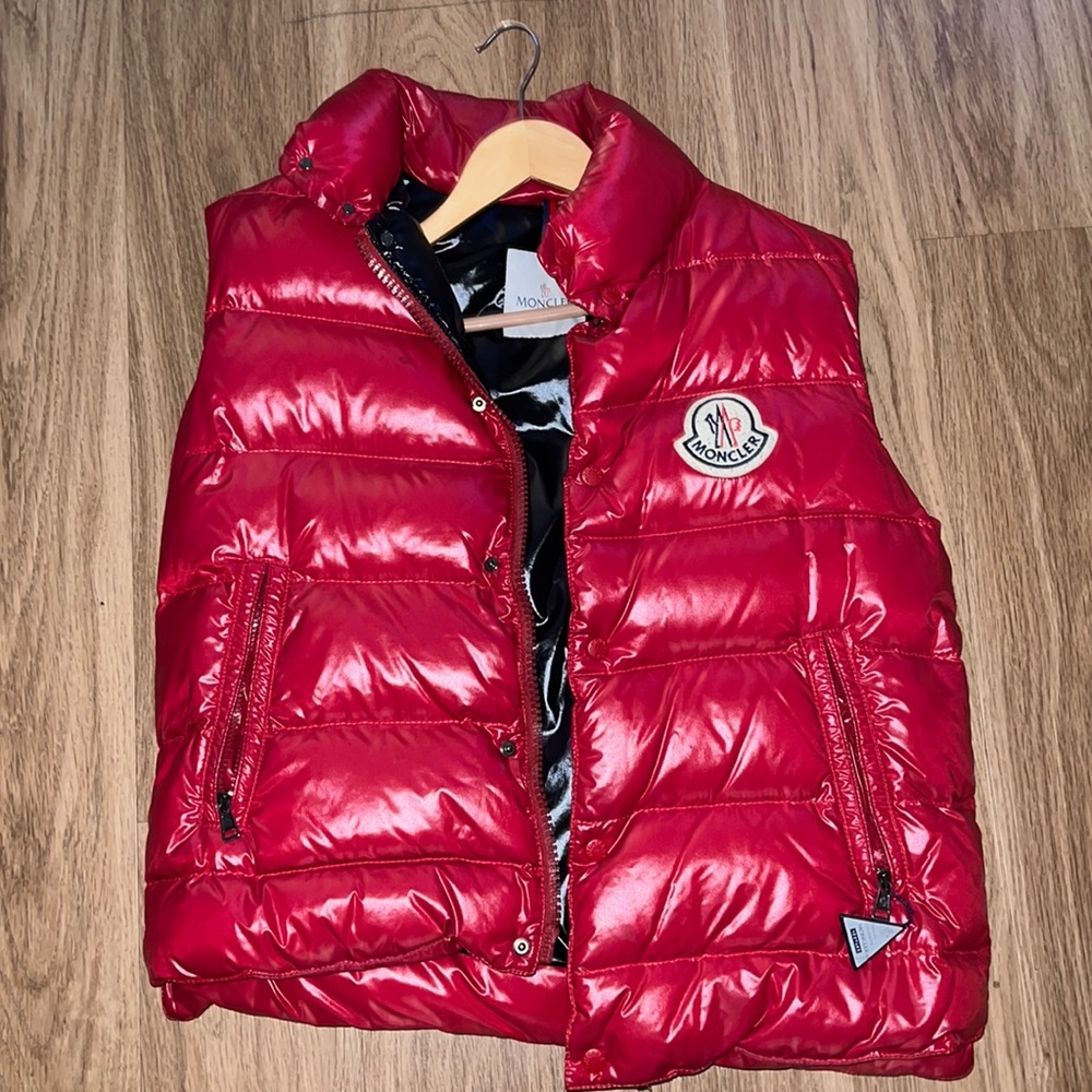 RARE OG MONCLER RED VEST BIG LOGO